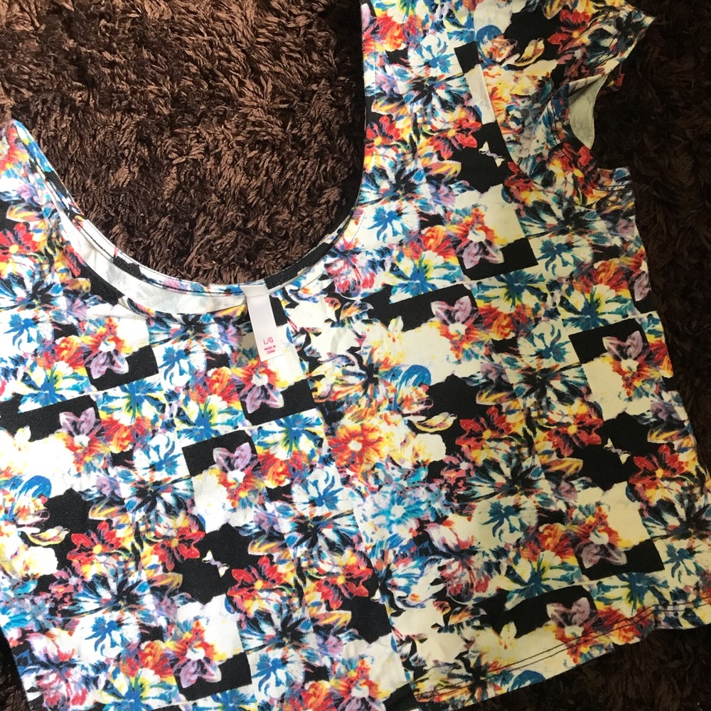 Crop Top - Picture 2 of 2